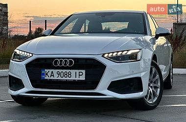Седан Audi A4 2022 в Одессе