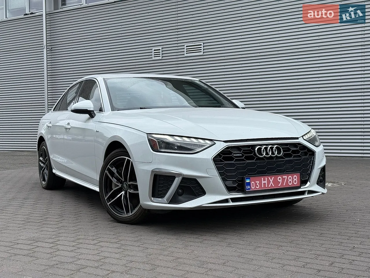 2020 Audi A4 - фото 1
