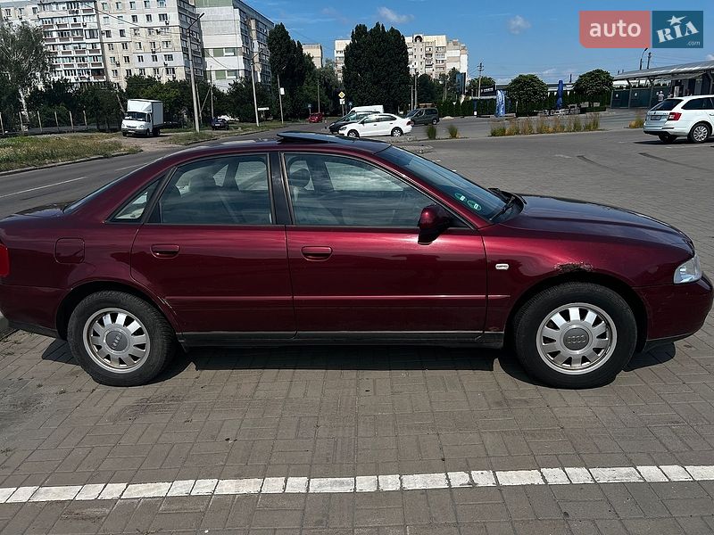 Седан Audi A4 1999 в Черкассах