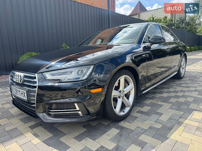 Седан Audi A4 2016 в Киеве