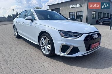 Audi A4  2021