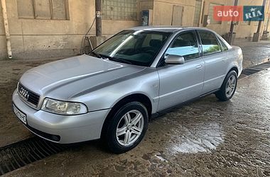 Audi A4  1999