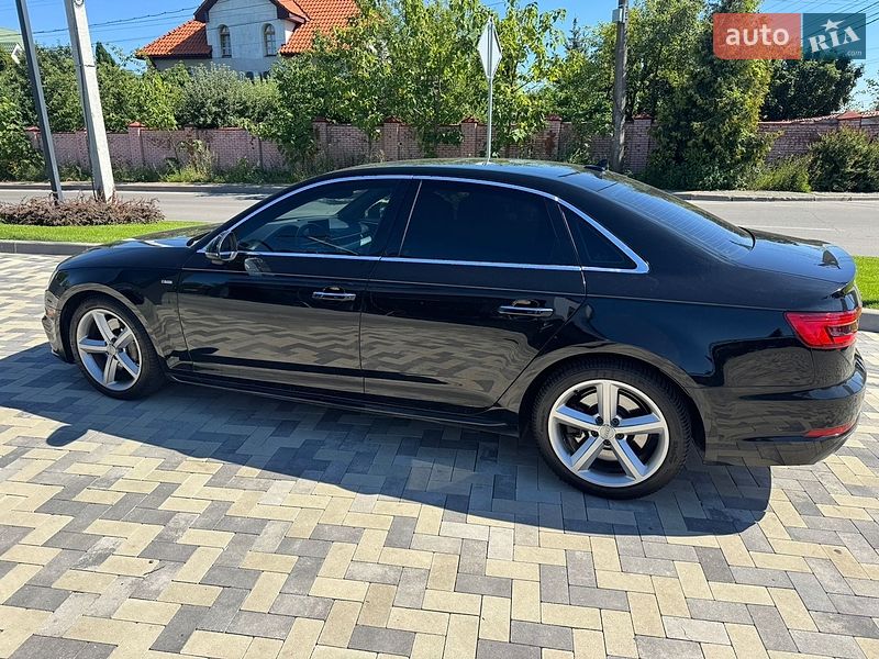 Седан Audi A4 2016 в Киеве