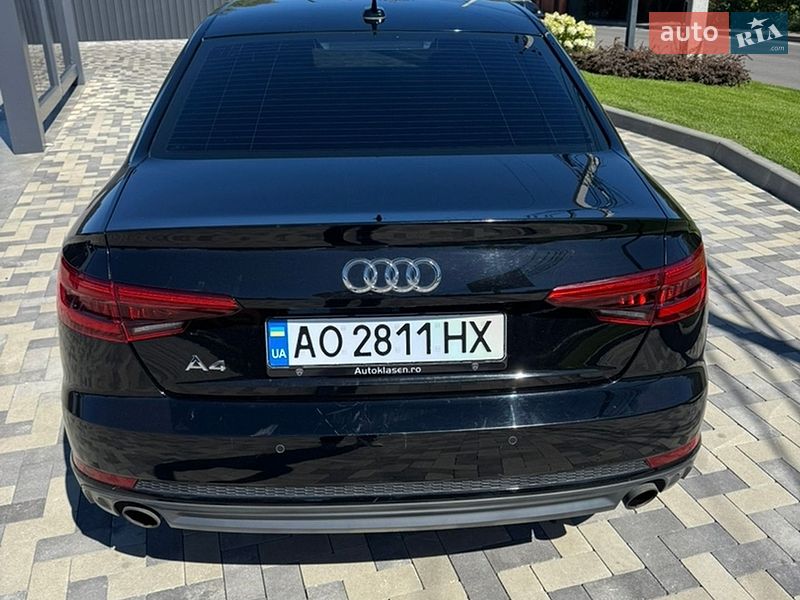 Седан Audi A4 2016 в Киеве