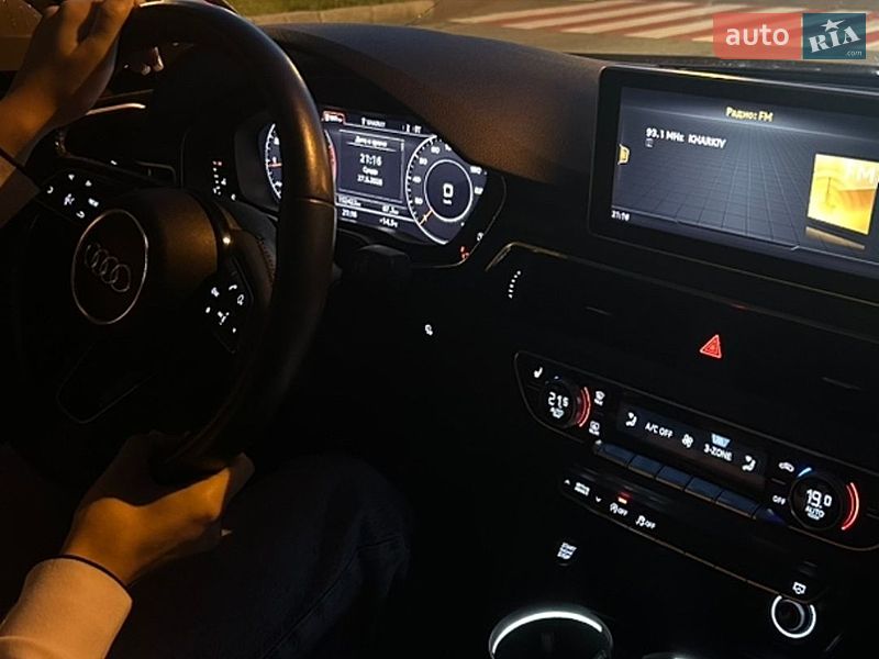 Седан Audi A4 2018 в Харькове