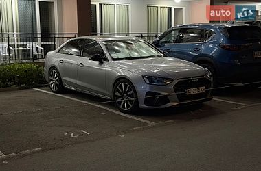 Audi A4  2021