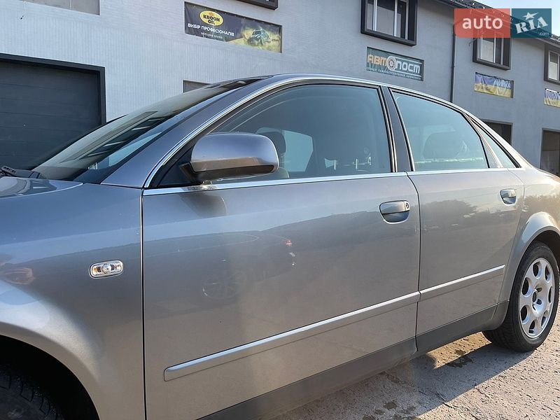 Седан Audi A4 2002 в Вараше фото 4 Седан Audi A4 2002 в Вараше