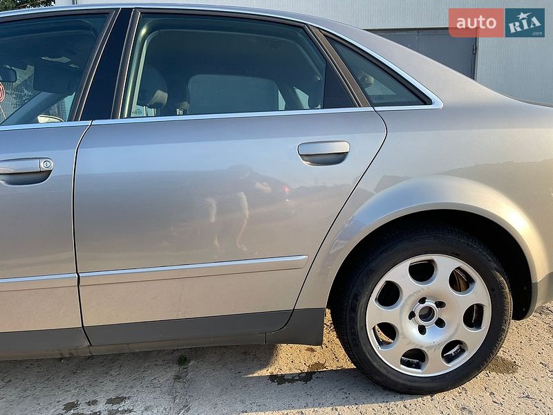 Седан Audi A4 2002 в Вараше фото 5 Седан Audi A4 2002 в Вараше