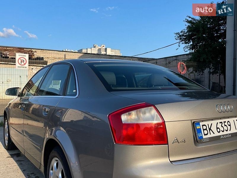 Седан Audi A4 2002 в Вараше фото 6 Седан Audi A4 2002 в Вараше
