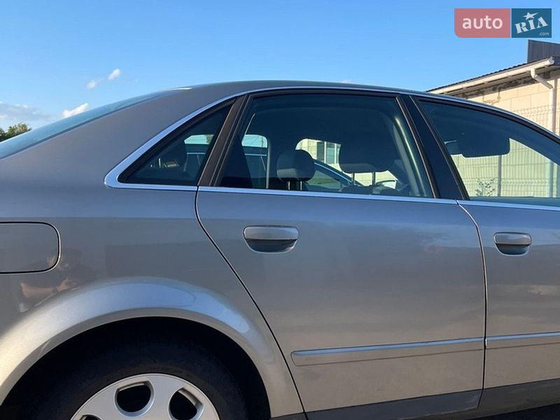 Седан Audi A4 2002 в Вараше фото 9 Седан Audi A4 2002 в Вараше