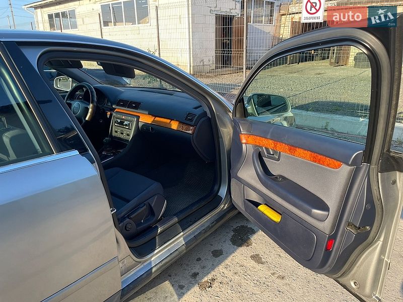 Седан Audi A4 2002 в Вараше фото 12 Седан Audi A4 2002 в Вараше