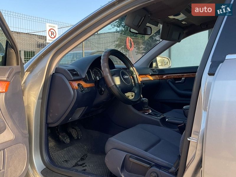Седан Audi A4 2002 в Вараше фото 15 Седан Audi A4 2002 в Вараше