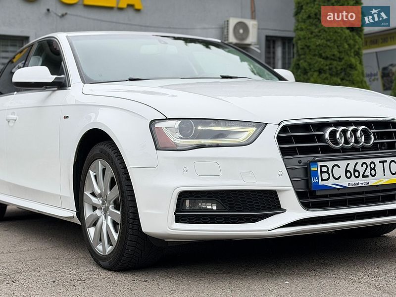 Седан Audi A4 2015 в Львове