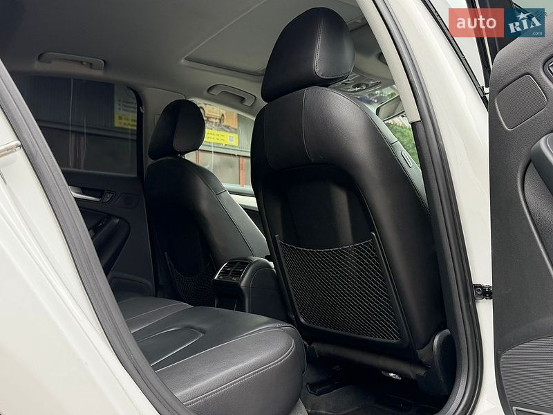 Седан Audi A4 2015 в Львове