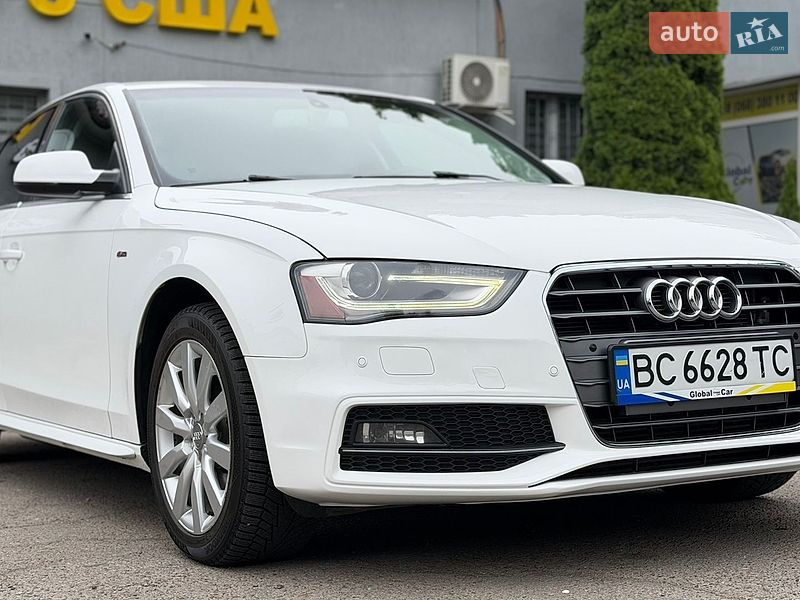Седан Audi A4 2015 в Львове