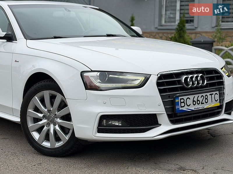 Седан Audi A4 2015 в Львове