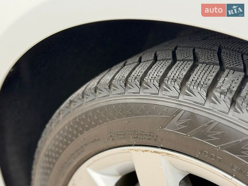 Седан Audi A4 2015 в Львове