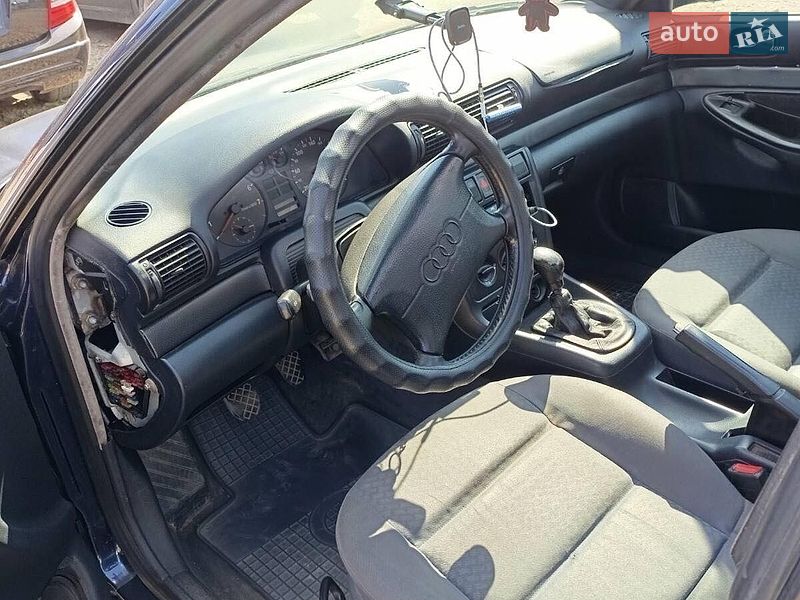 Седан Audi A4 1995 в Вашковцах фото 5 Седан Audi A4 1995 в Вашковцах