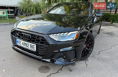 Audi A4 2023
