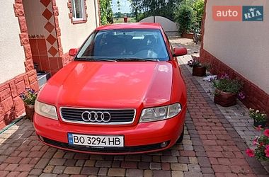 Седан Audi A4 1999 в Вишневце