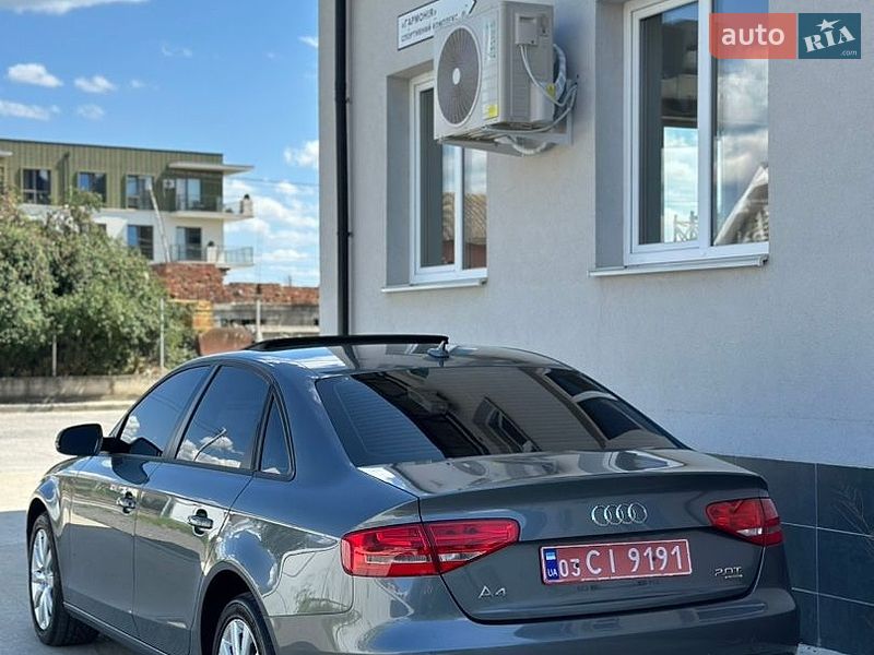 Седан Audi A4 2014 в Ужгороді