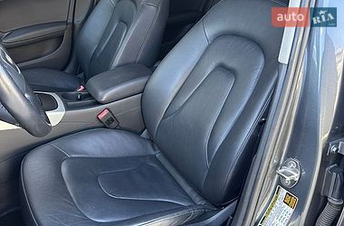 Седан Audi A4 2014 в Ужгороді