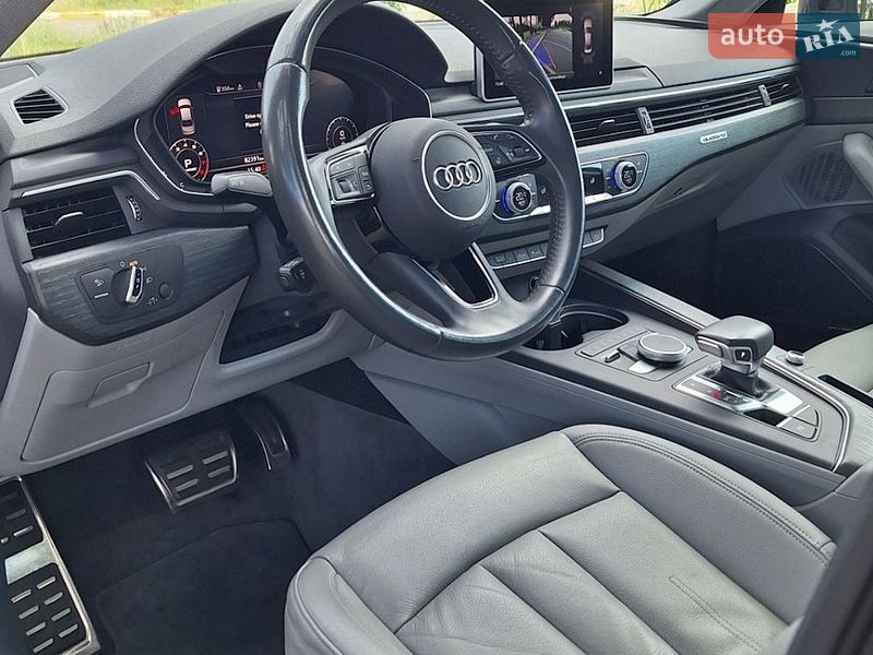 Седан Audi A4 2017 в Киеве