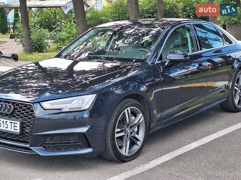 Седан Audi A4 2017 в Киеве