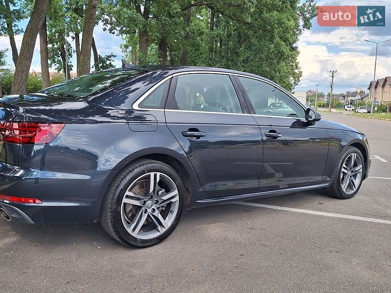 Седан Audi A4 2017 в Киеве