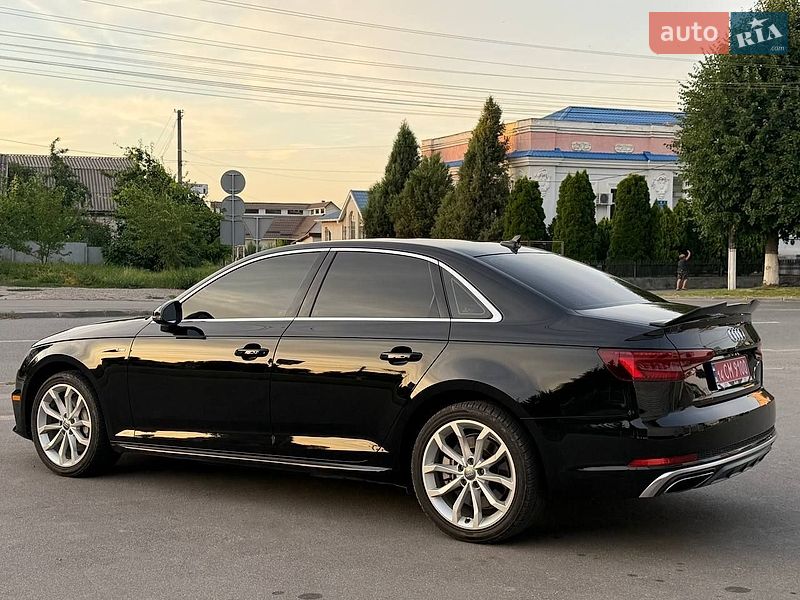 Седан Audi A4 2019 в Виннице