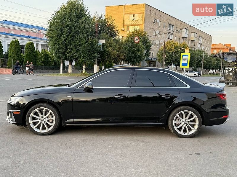Седан Audi A4 2019 в Виннице