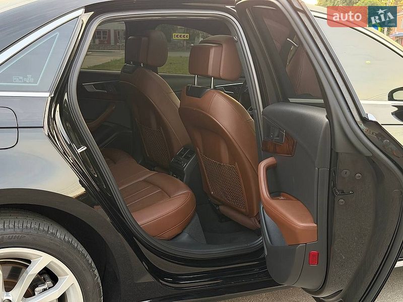 Седан Audi A4 2019 в Виннице