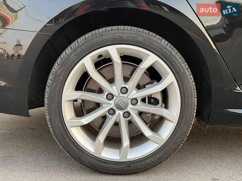 Седан Audi A4 2019 в Виннице