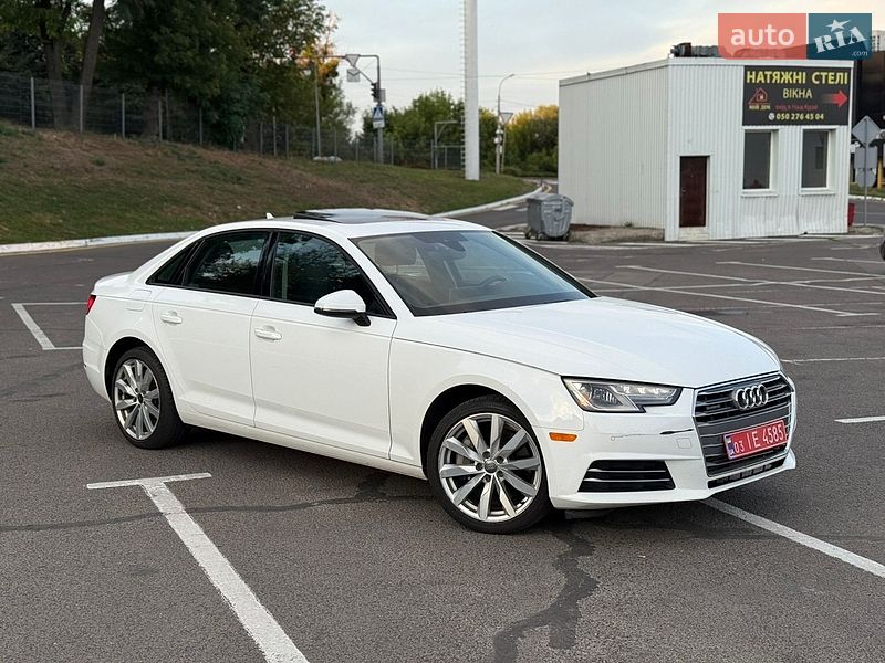 Седан Audi A4 2016 в Луцке