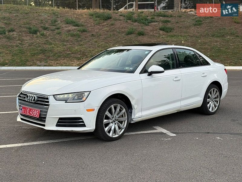 Седан Audi A4 2016 в Луцке