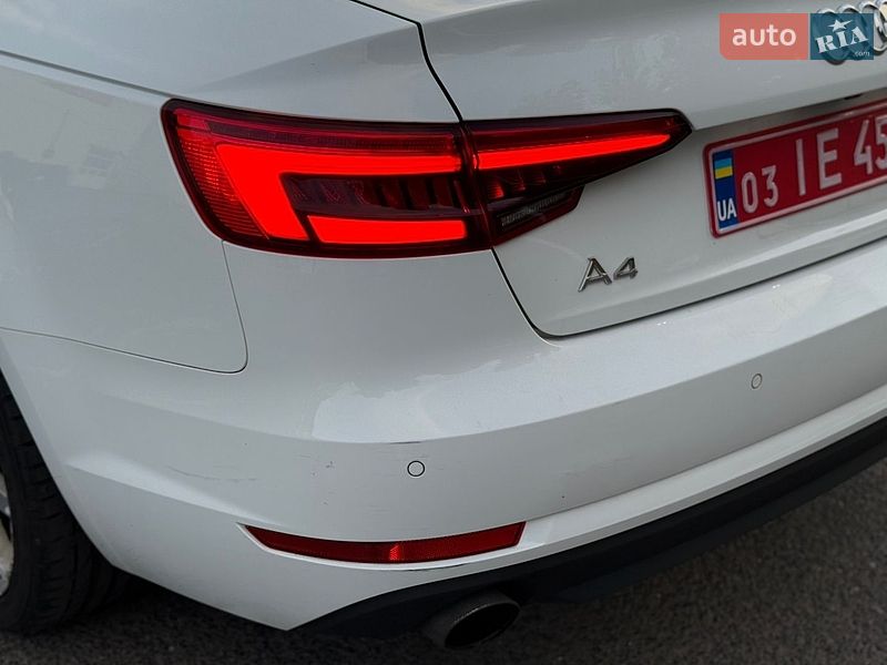 Седан Audi A4 2016 в Луцке