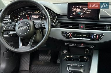 Седан Audi A4 2016 в Луцке