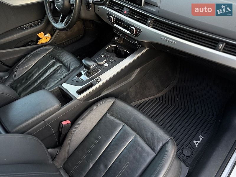 Седан Audi A4 2016 в Луцке