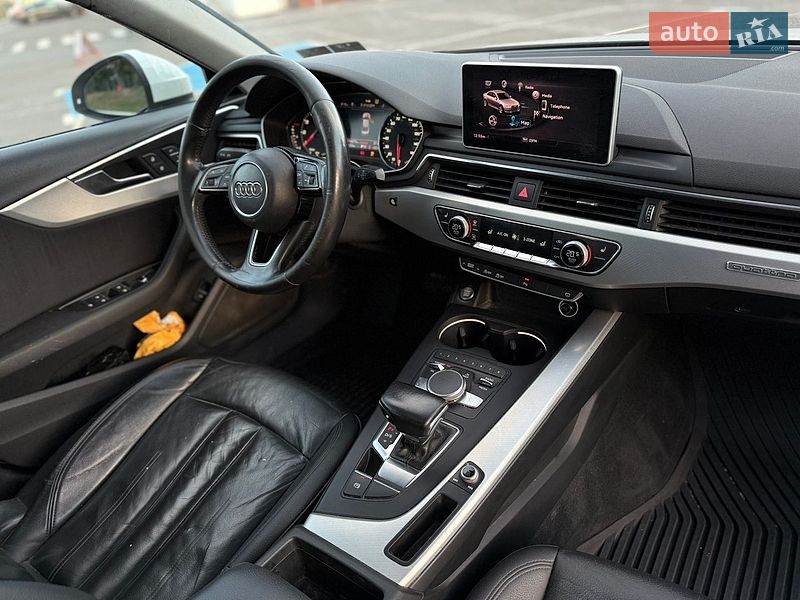 Седан Audi A4 2016 в Луцке