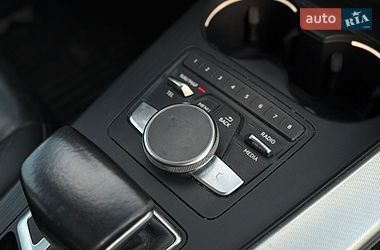Седан Audi A4 2016 в Луцке