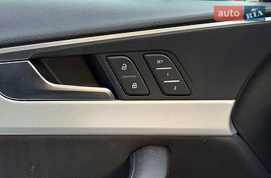Седан Audi A4 2016 в Луцке