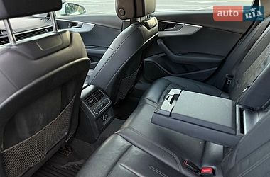 Седан Audi A4 2016 в Луцке