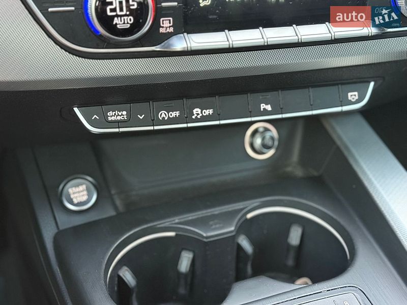 Седан Audi A4 2016 в Луцке