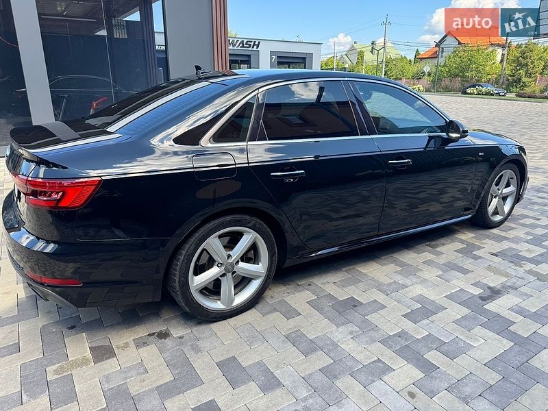 Седан Audi A4 2016 в Киеве