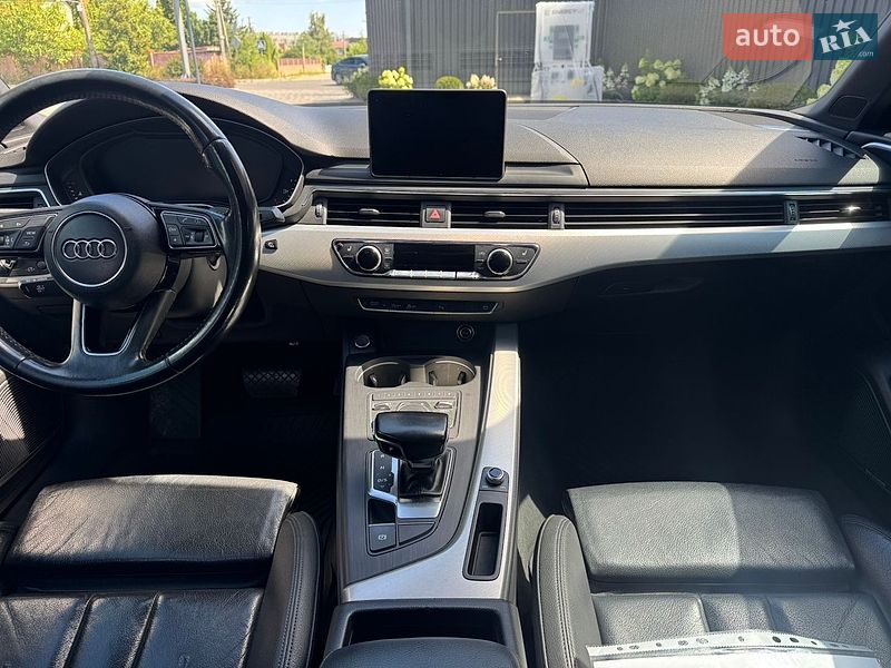 Седан Audi A4 2016 в Киеве