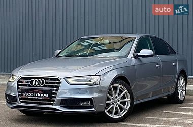 Audi A4  2015