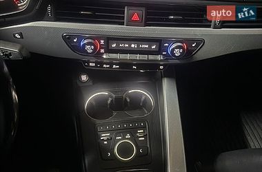 Седан Audi A4 2016 в Киеве