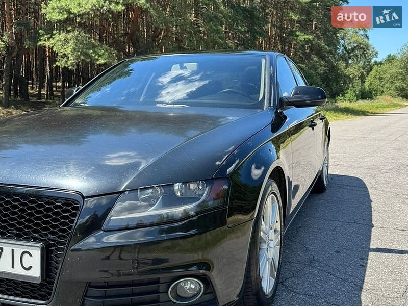 Седан Audi A4 2010 в Кременчуці