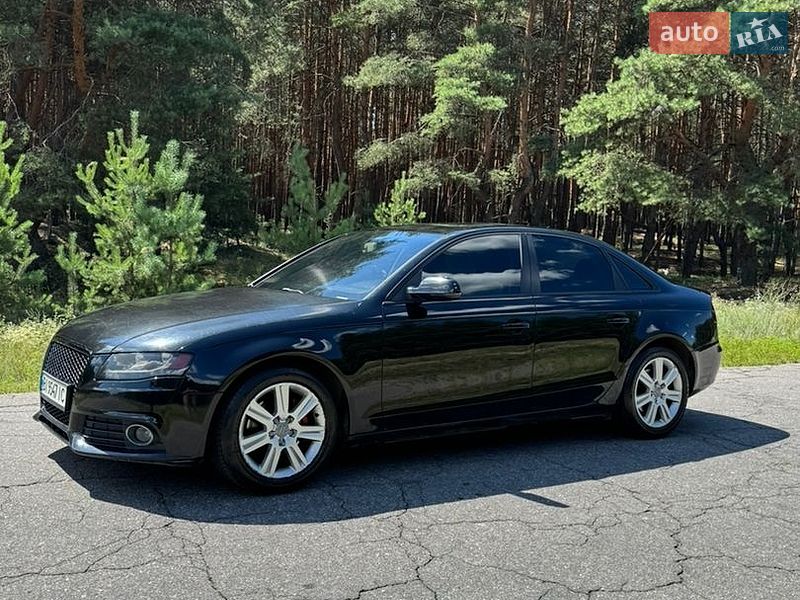 Седан Audi A4 2010 в Кременчуці