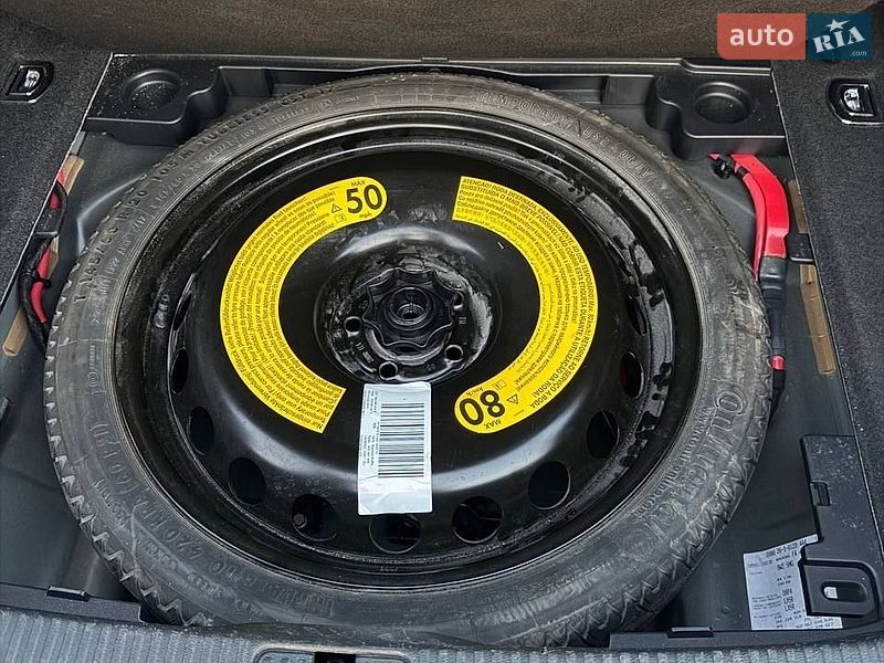 Седан Audi A4 2017 в Мостиске